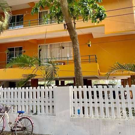 Appartamento Bluebell Meadows 2Bhk Varca Esterno foto