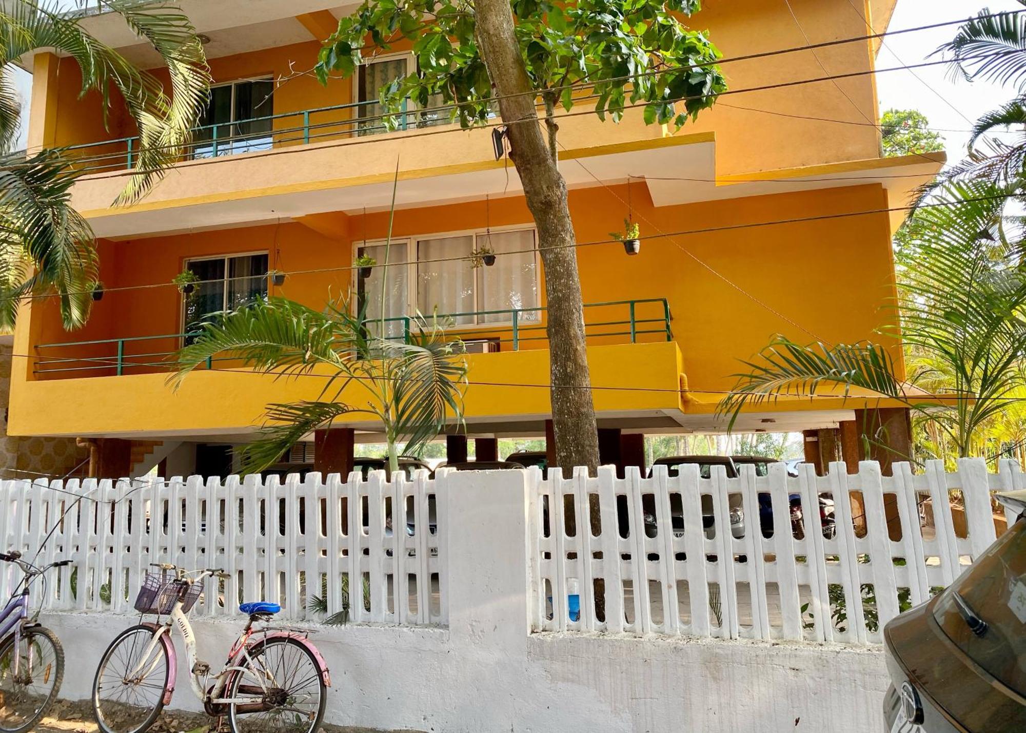 Appartamento Bluebell Meadows 2Bhk Varca Esterno foto